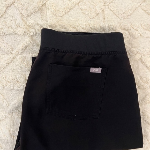 Figs Zamora Jogger Scrub Pants - Large, Black - Picture 4 of 5